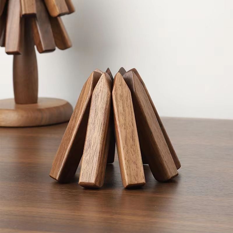 Walnut Solid Wood Table Decoration, Tree Anti-scald Thermal Pad